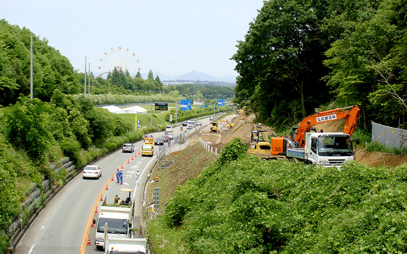 六甲北有料道路（神戸北IC～大沢IC）道路改良工事
